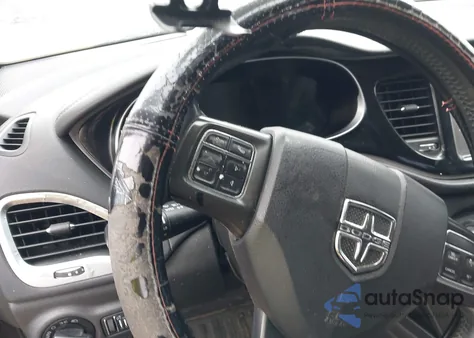 2015 Dodge Dart Limited z USA, uszkodzony, nr VIN 1C3CDFCB6FD117430